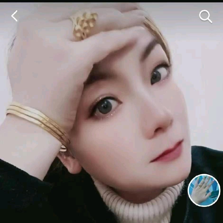 撒个娇