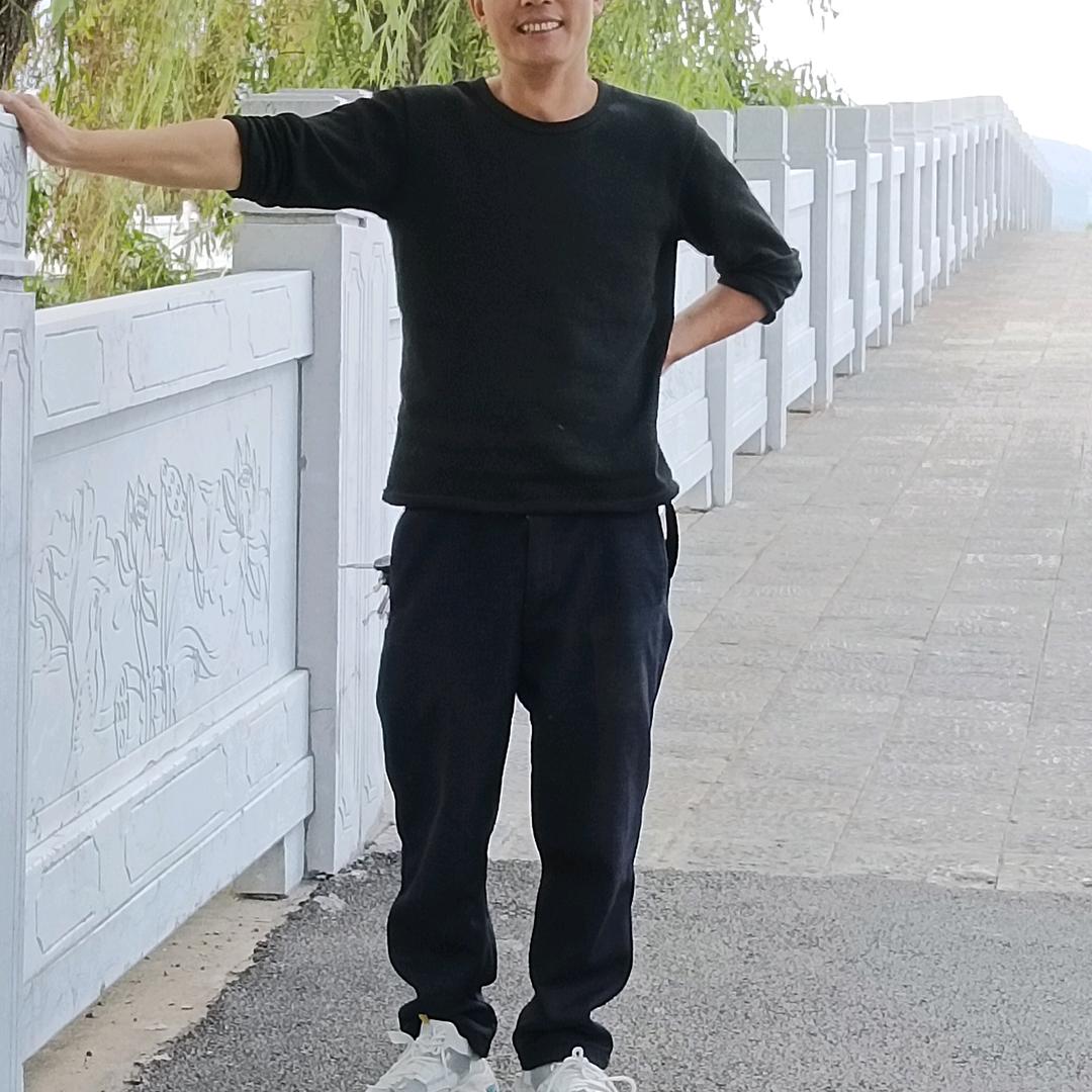 专业装修吊顶做柜子
