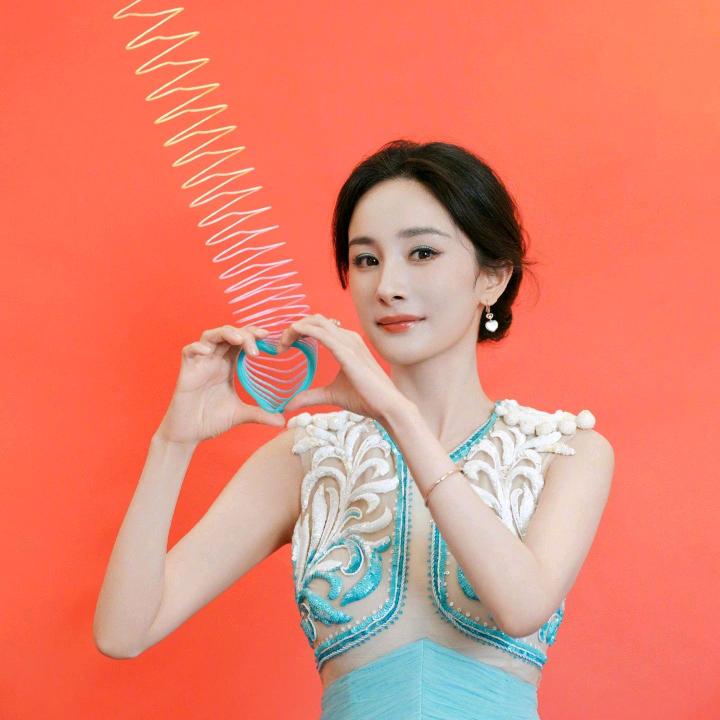 文文穿搭