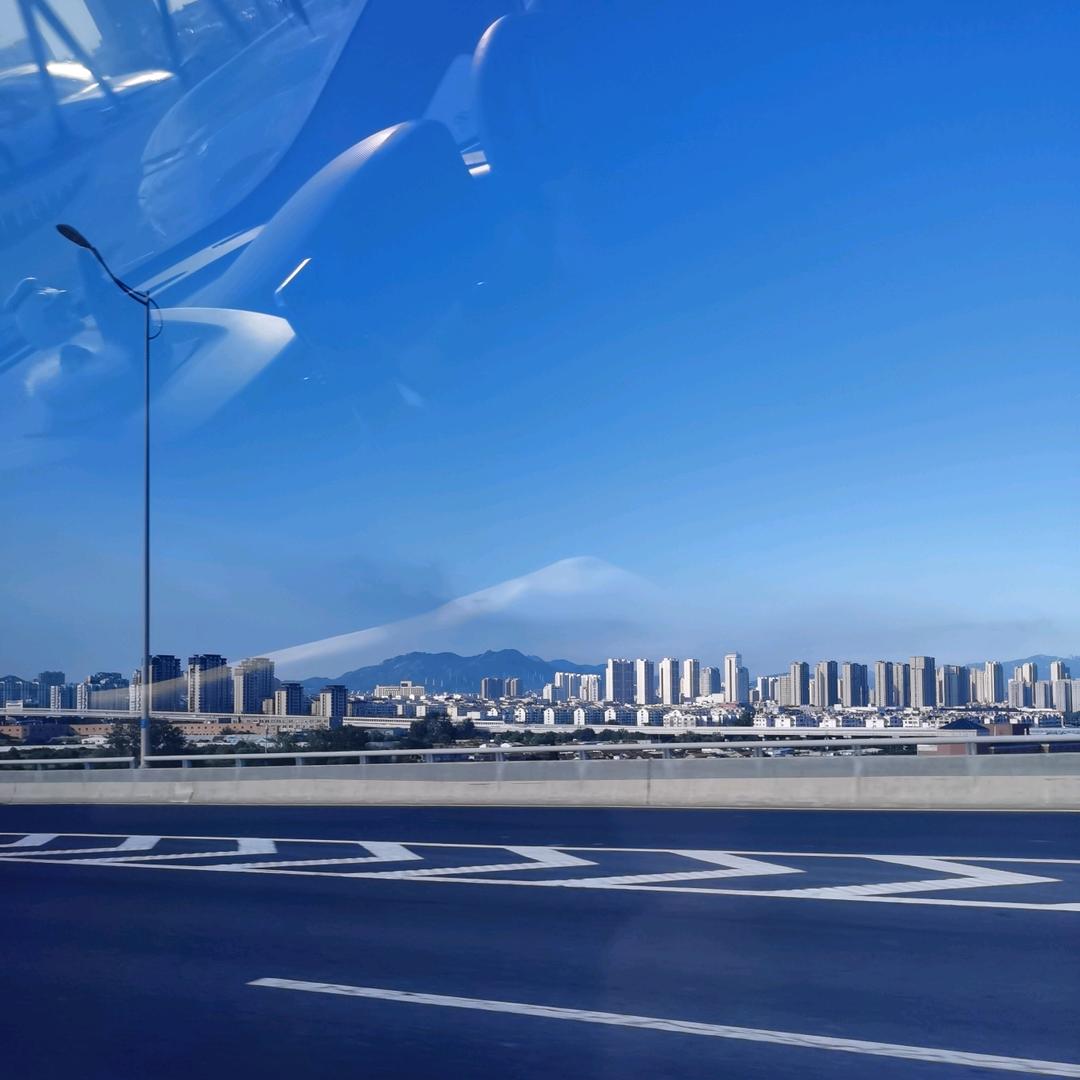@吕威