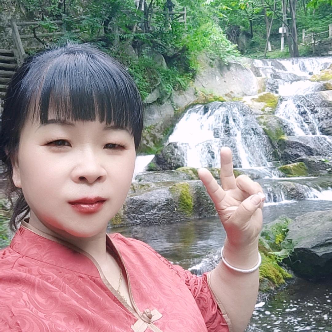 气质优雅的小女人《不定时直播》