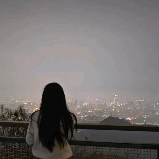 沫沫要睡觉别吵