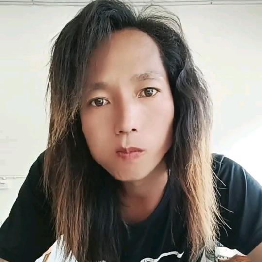 小伟加油