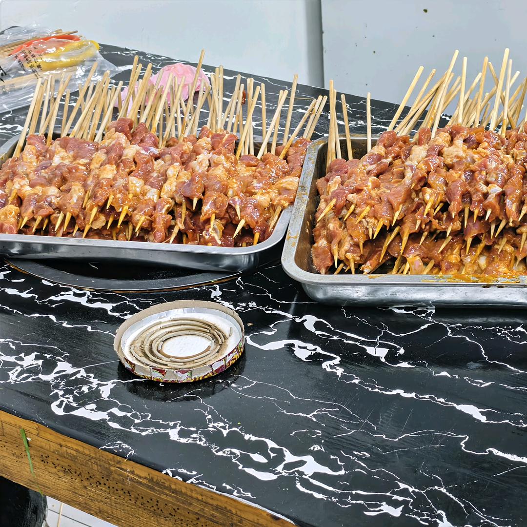 兄弟聚聚烧烤欢迎你