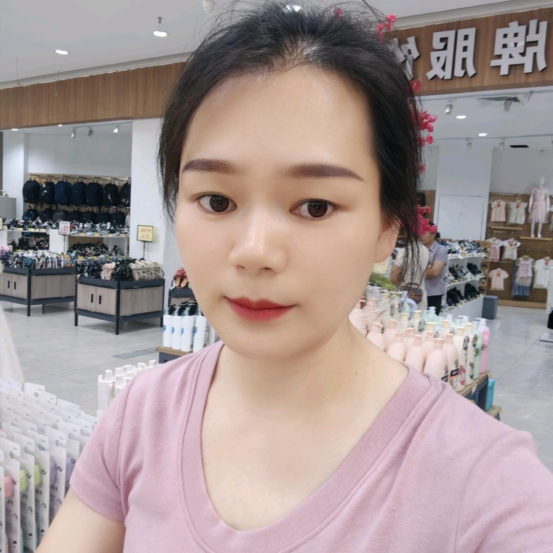 英子