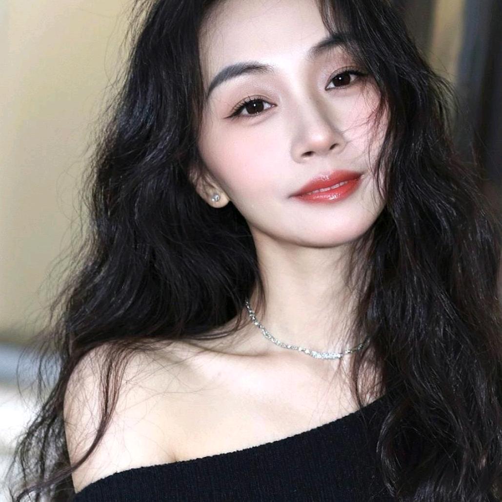 往事随风飘散。