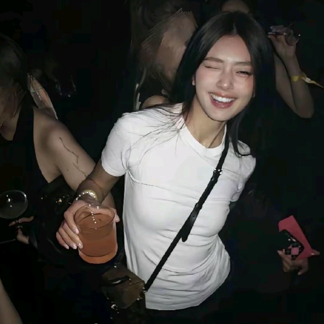 L🌸