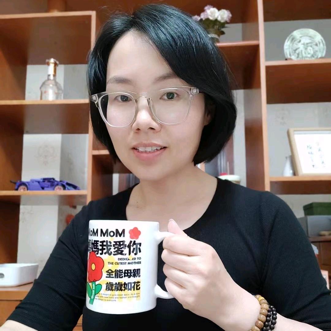 珂珂(勤学静心)