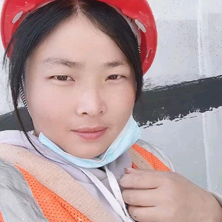 工地蜘蛛人，小阿丽