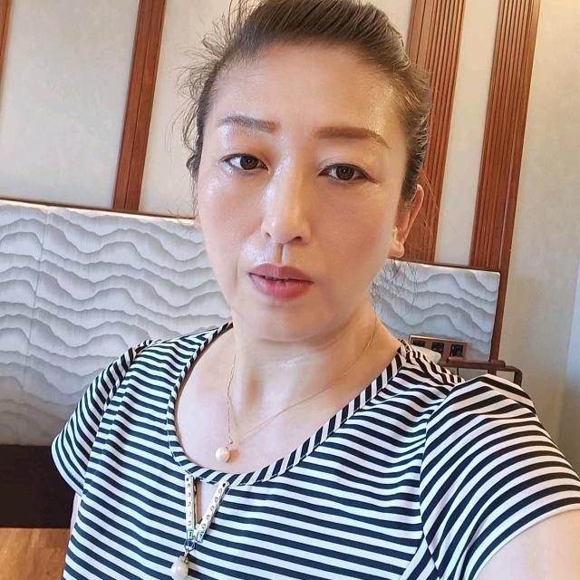 香京都北京烤鸭红姐（区幼儿园斜对面）
