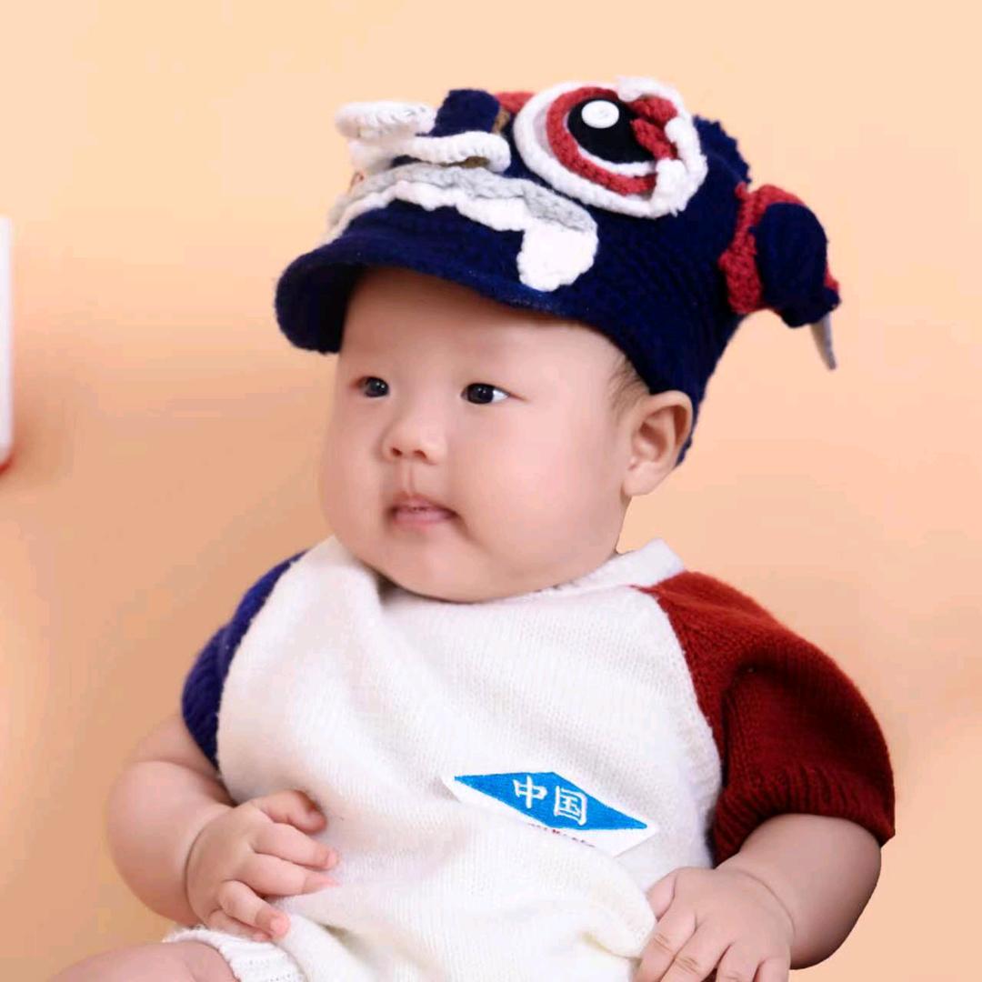 䮔尨