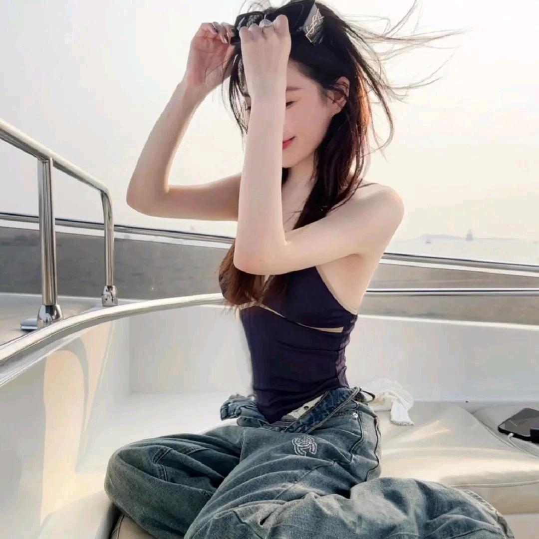 晚晚̶