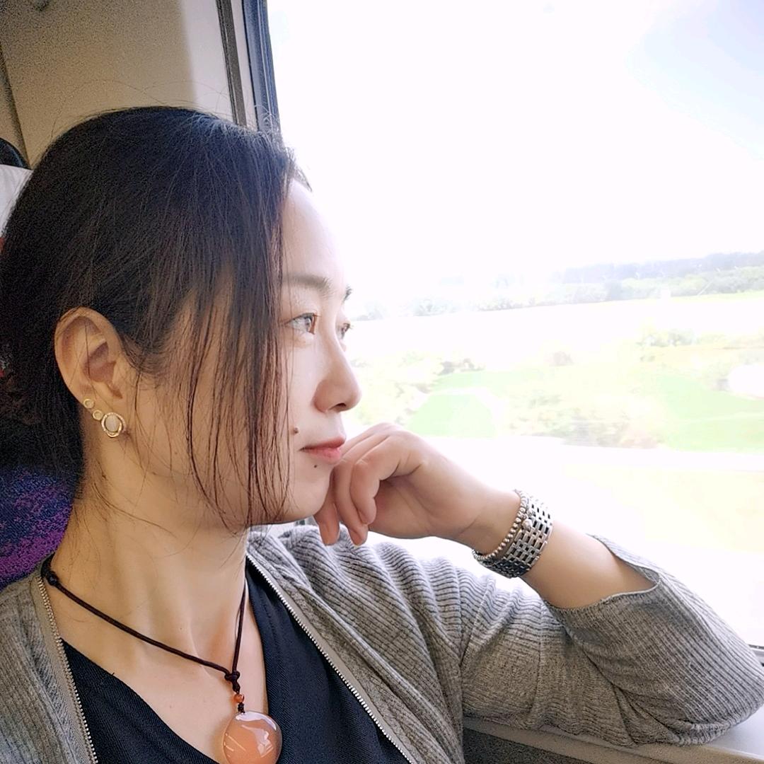 蓝莓袁旦