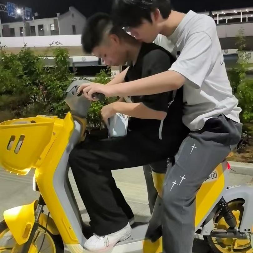 饼干。