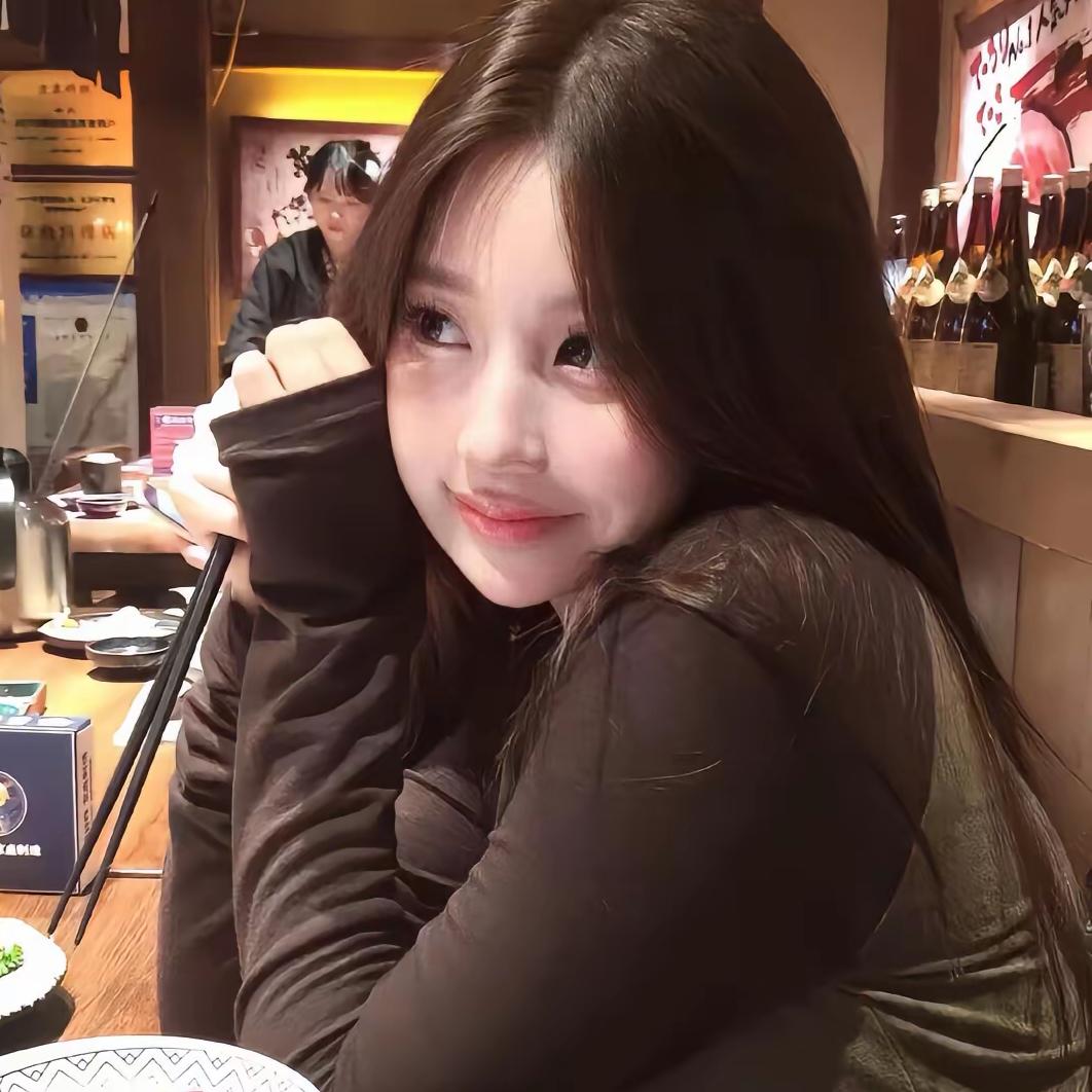 安琪૮ ・ﻌ・ა