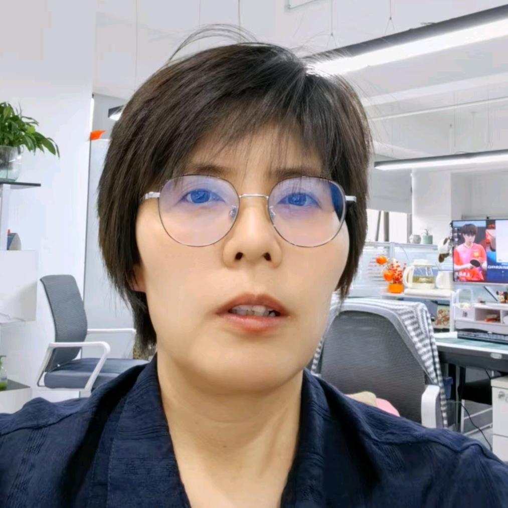 7年房中介  田锐