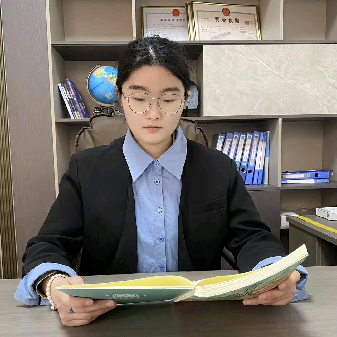 爱丽斯肖老师