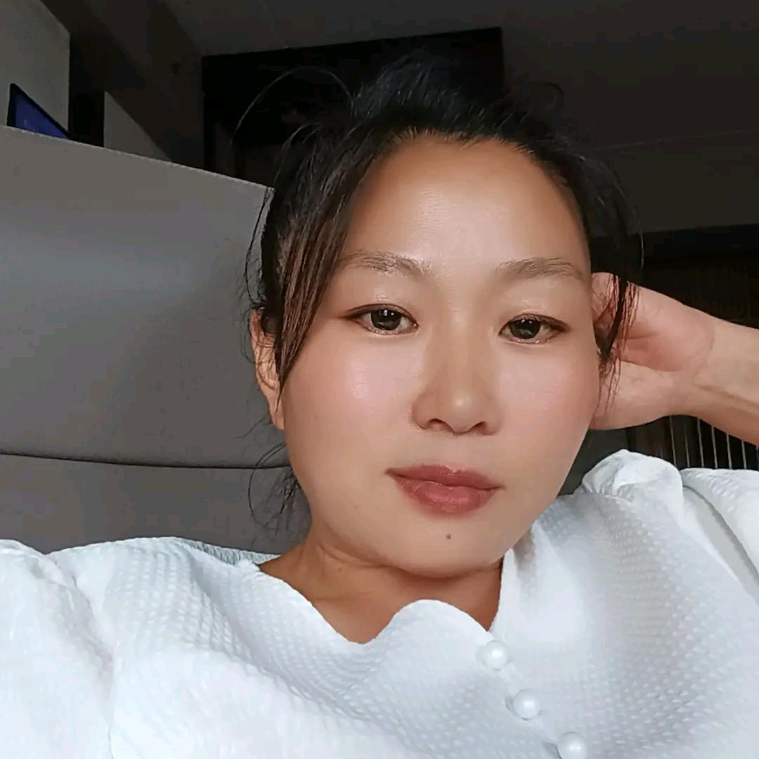 硒都康泉粒子硒水徐州区域总代（席雪瑶）