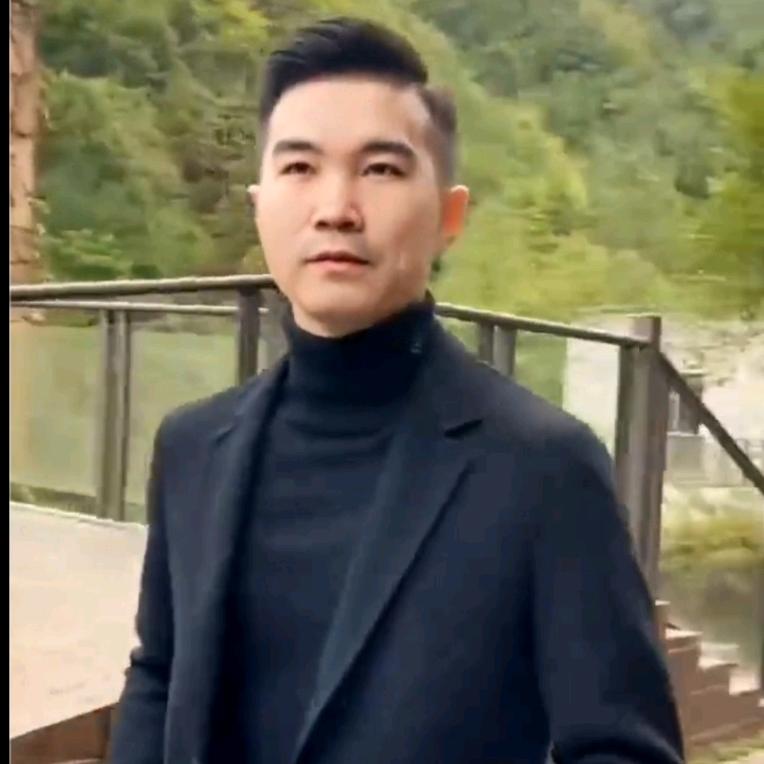 劳斯莱斯小哥哥🇨🇳
