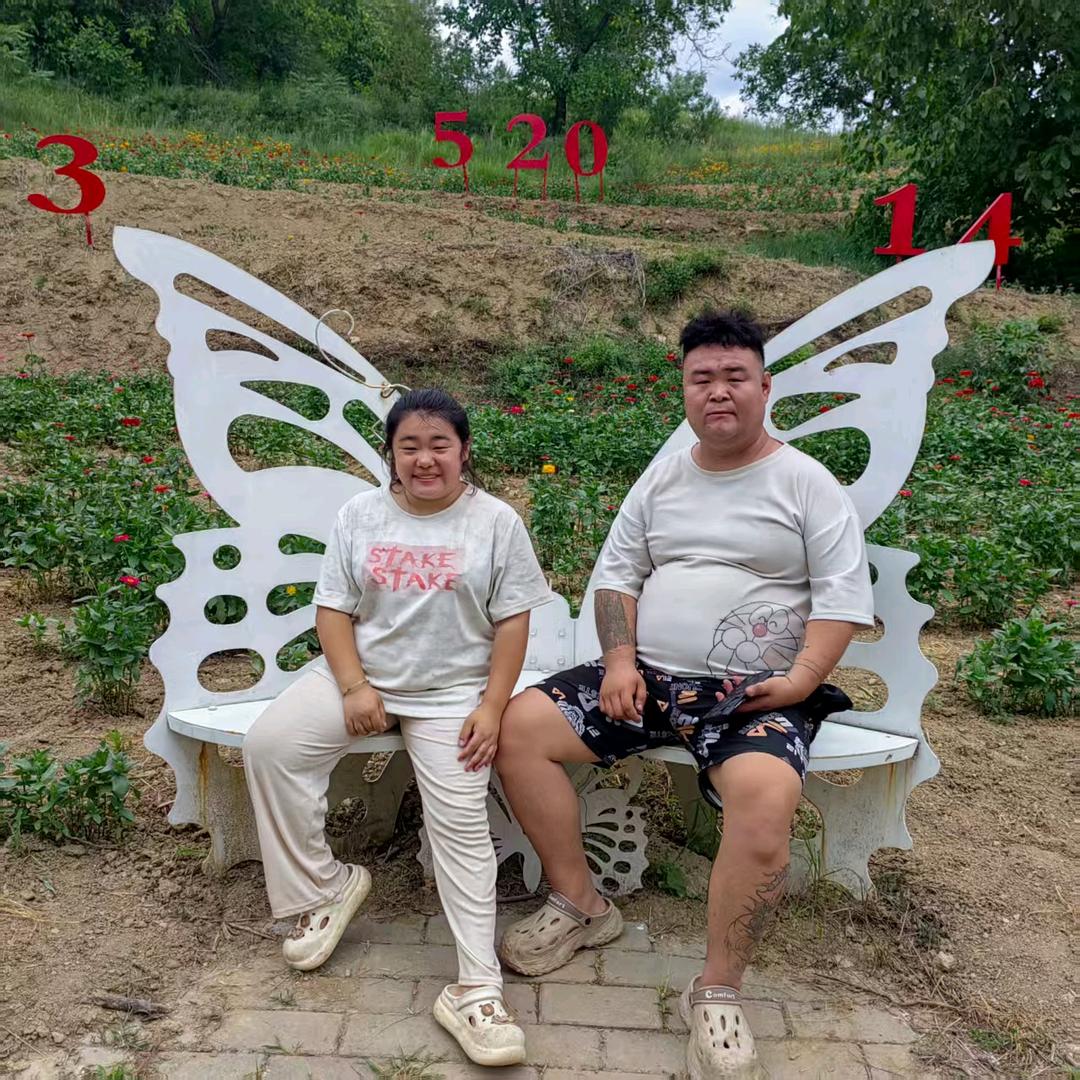 知爱，小杨