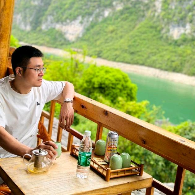 贪玩的小y