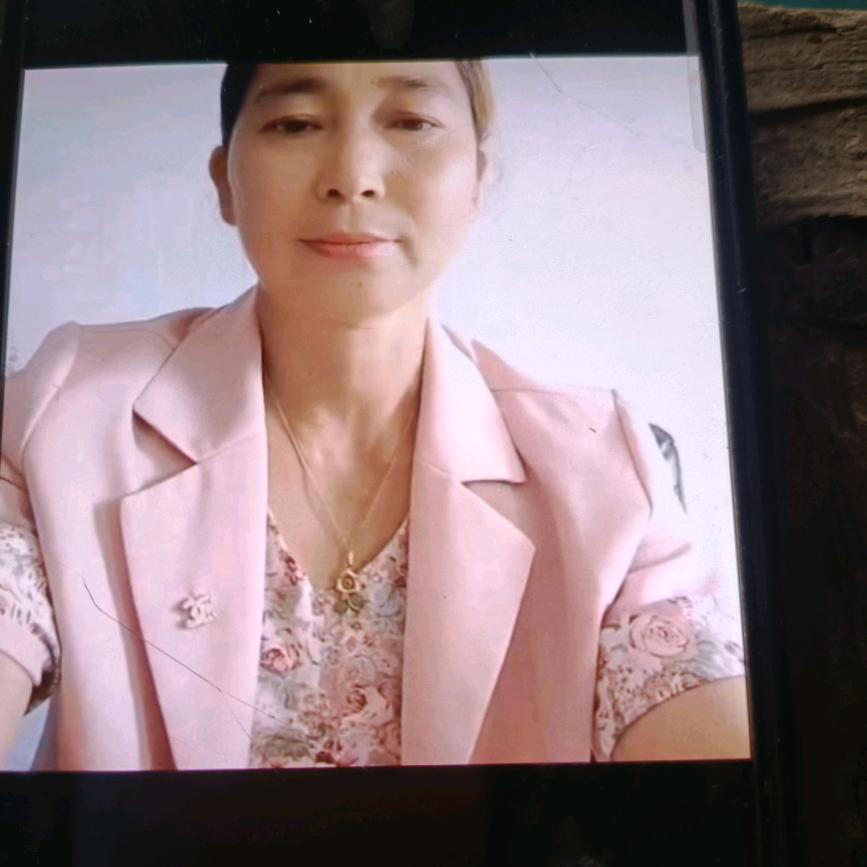 筒单凤姐小号助力（开播号中午12点18）