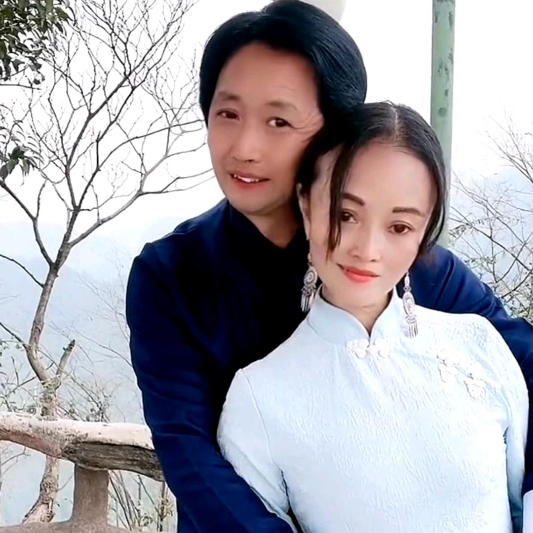 大 表 哥