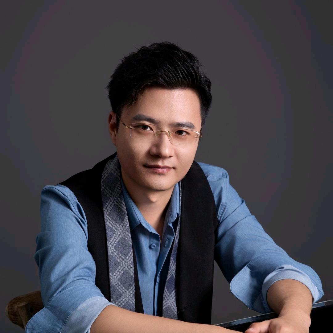满江宏&
