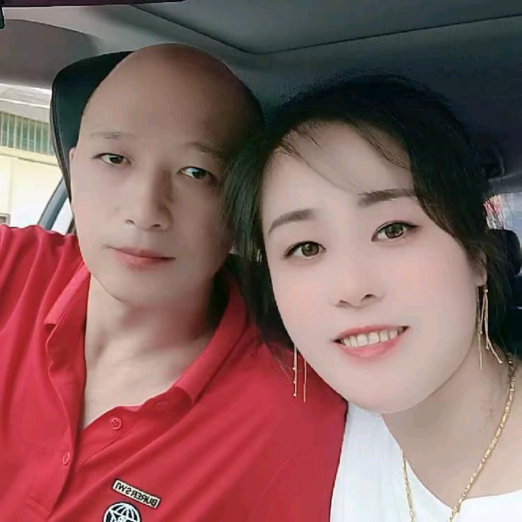 刘代银正在维权的路上。