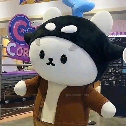 发呆的小绵羊🐑🐑🐑🐑