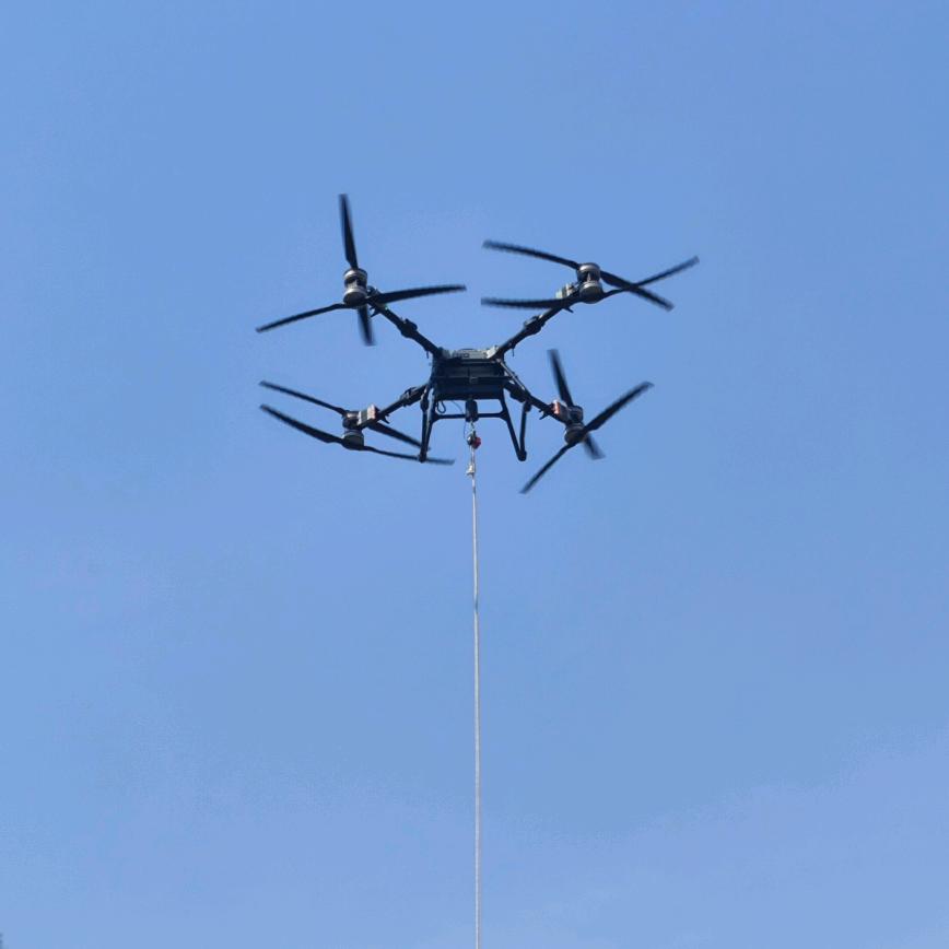 景芝无人机打药吊运