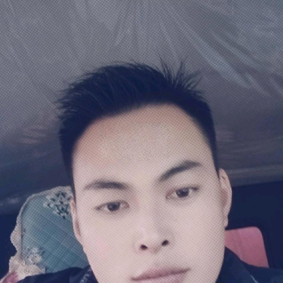 张伟，专业承包大小土建工程