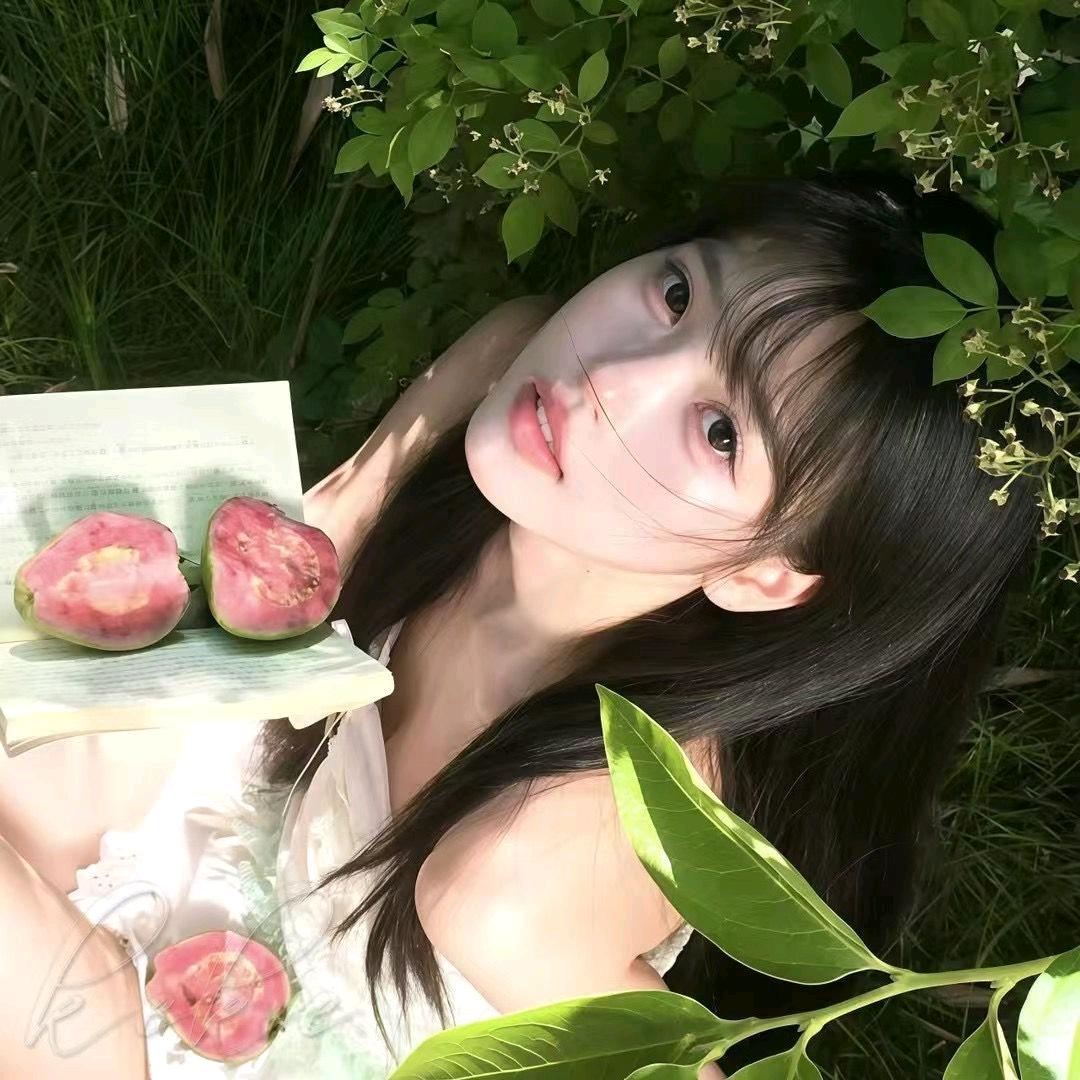 一只鲸鱼