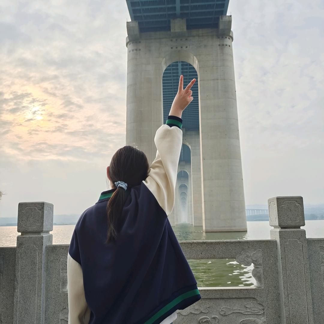 🌈小女孩🧚🏻