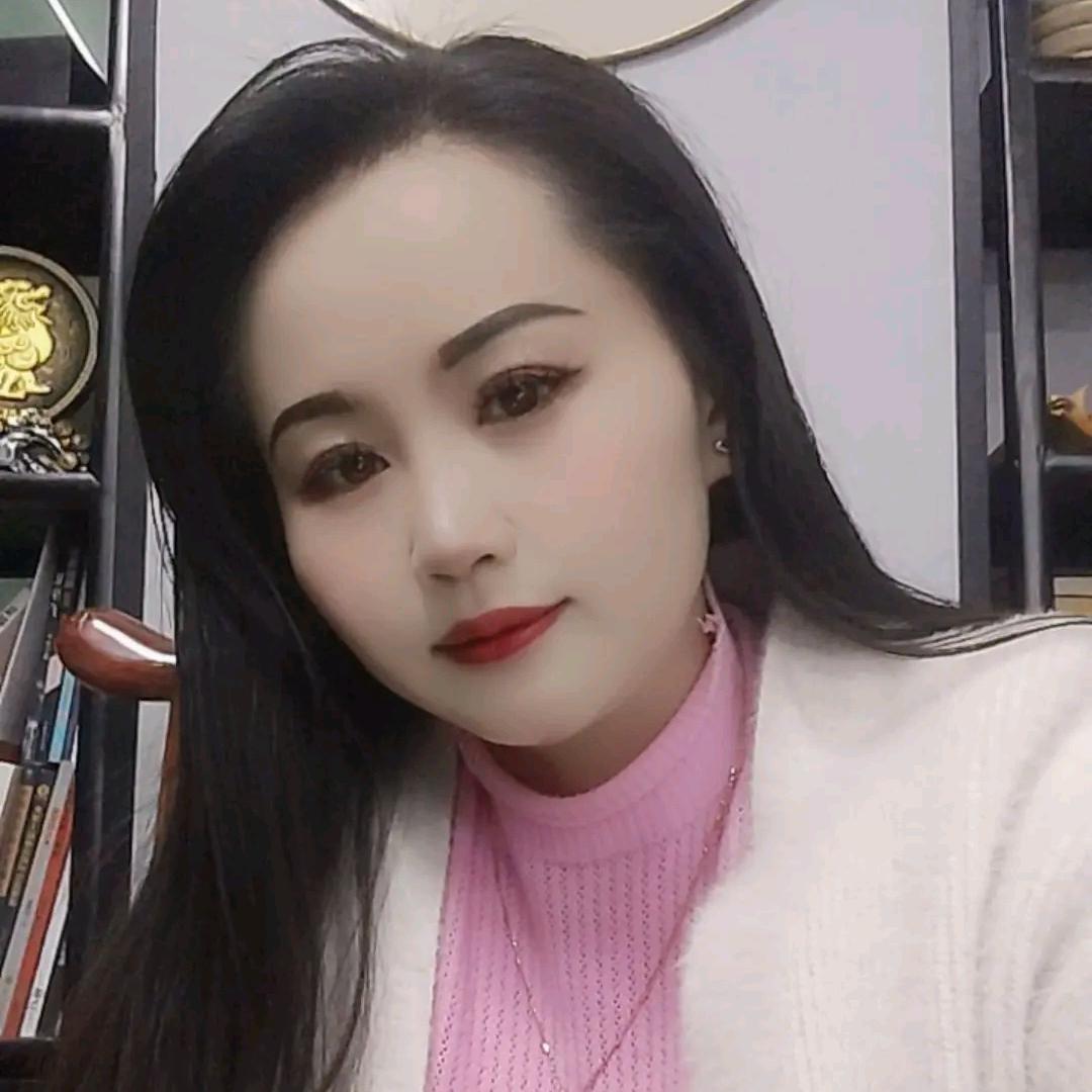 英子