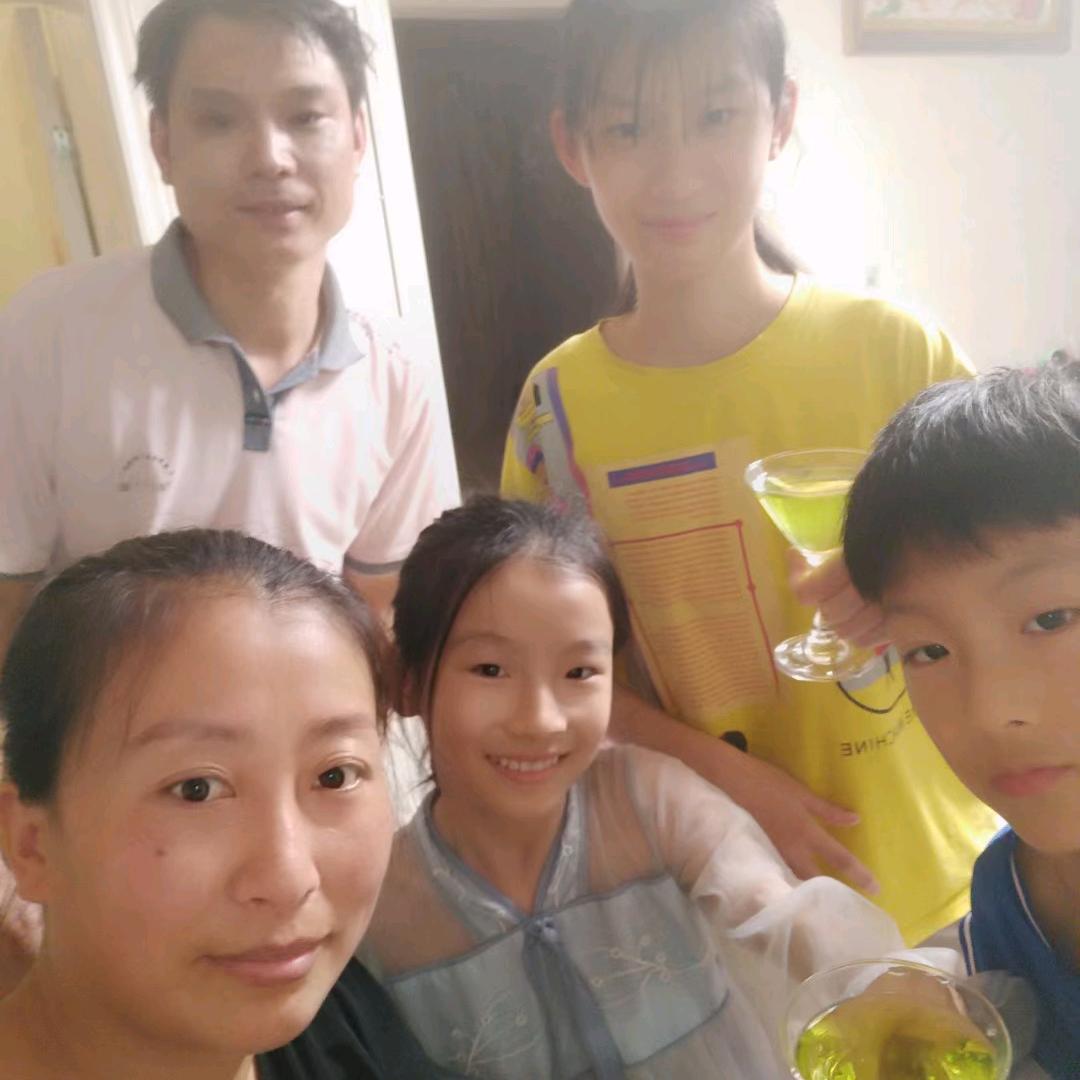 80后3个娃的妈(全职妈妈)