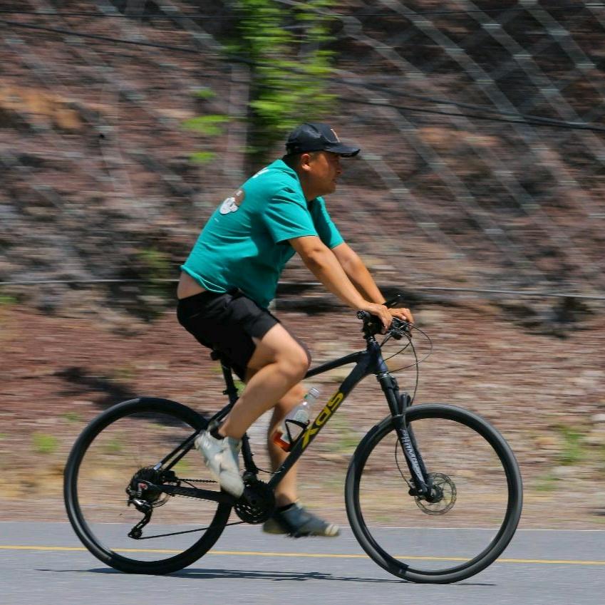 郊区野骑（净瞎吃）