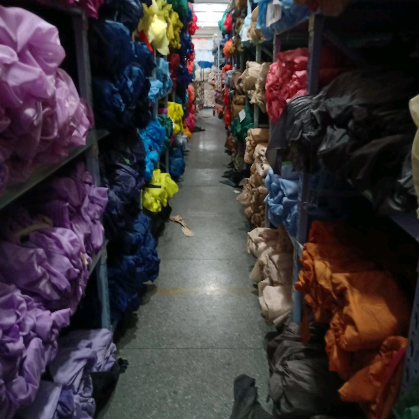 鸿发里布