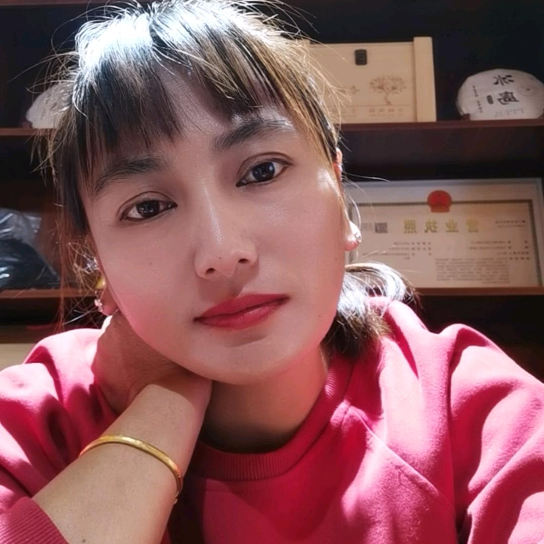 啊七姐做蚂蝗箐古树茶