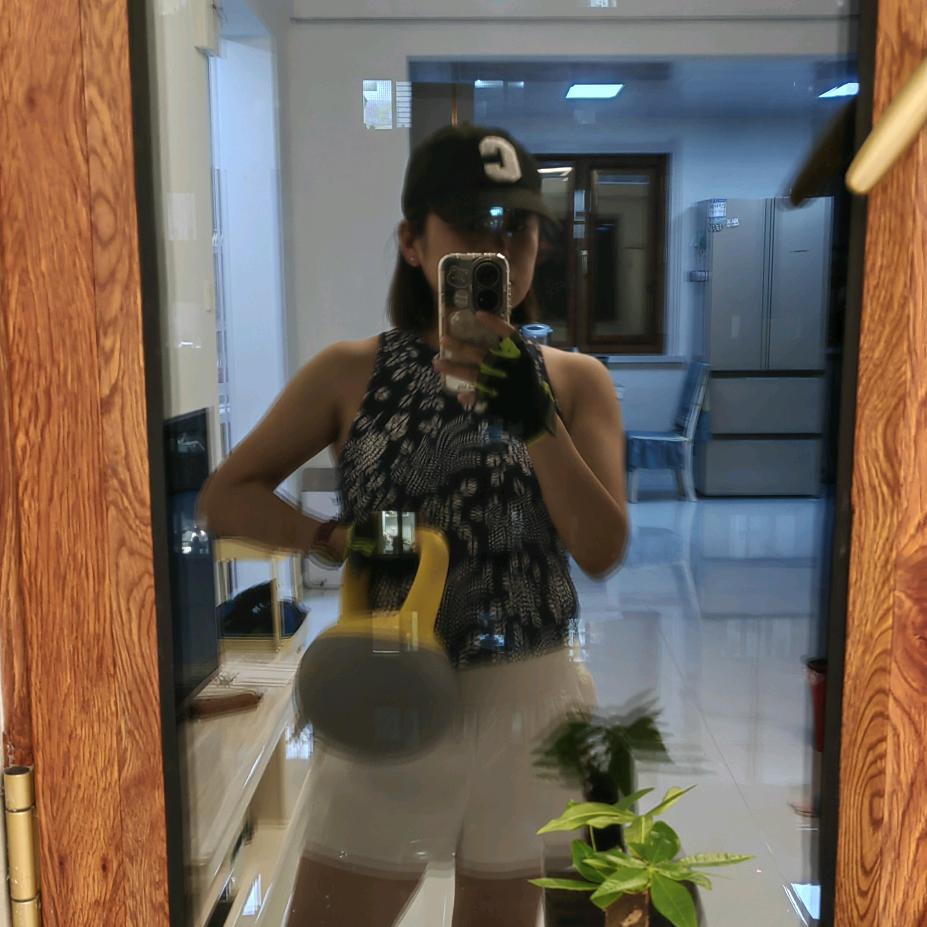 爱跑步的🐰🐰