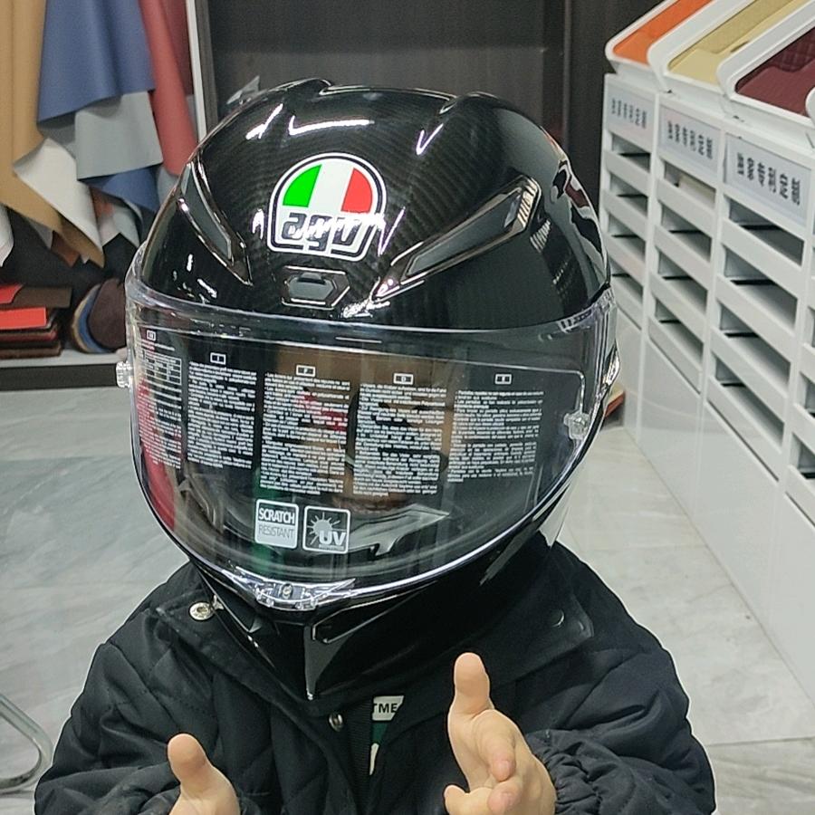 甘肃金尊伯爵亿铭汽车脚垫工厂丽姐