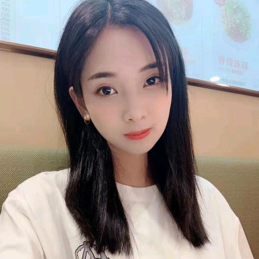 小四打麻将一定要笑，要笑着玩