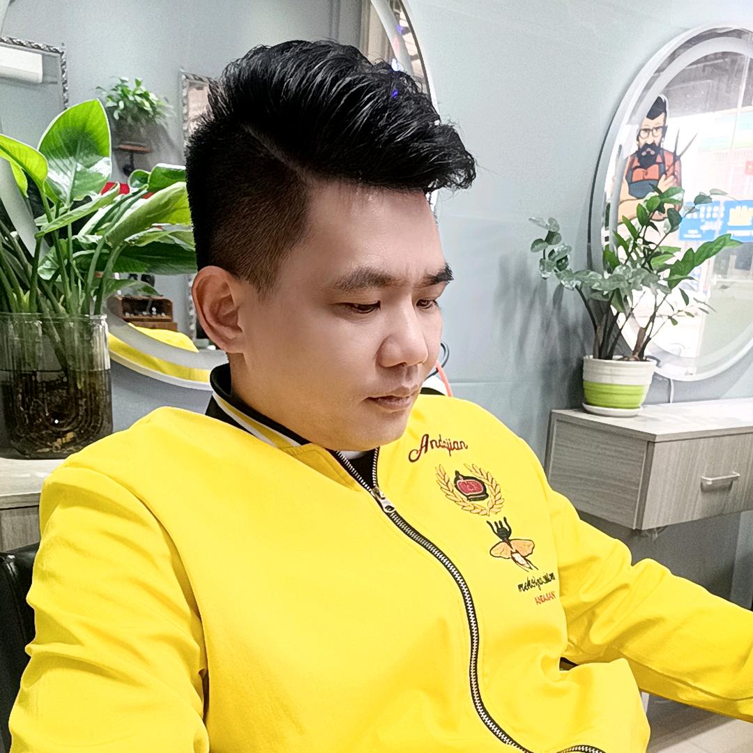 三哥哥😘