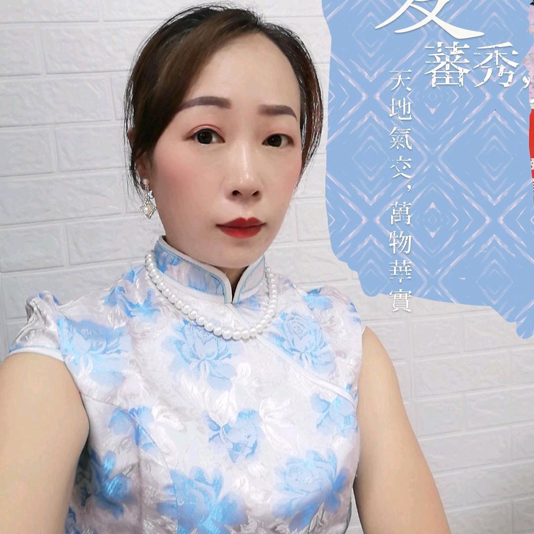 开空中超市的雪儿