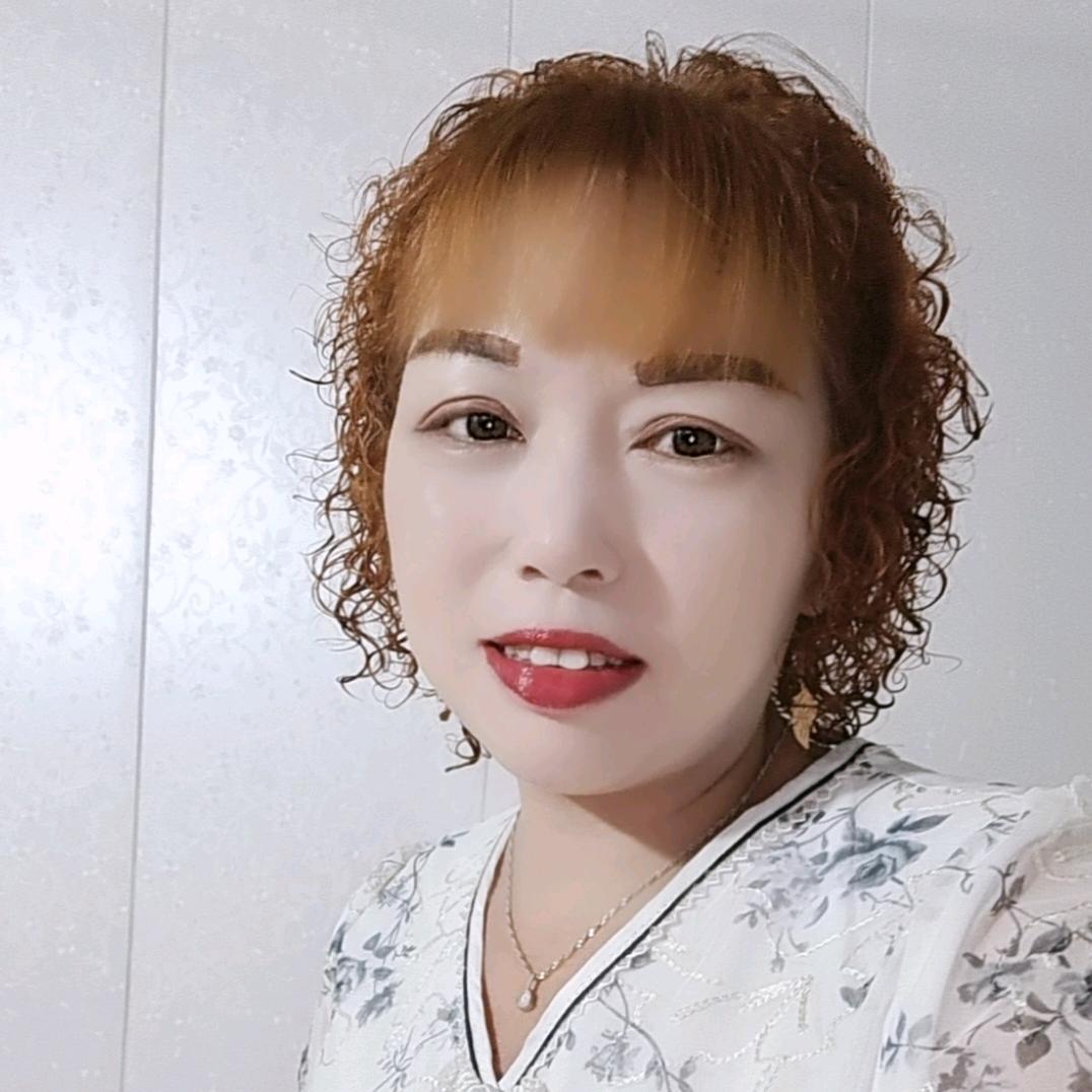 莫小妮～❤️(^_^)