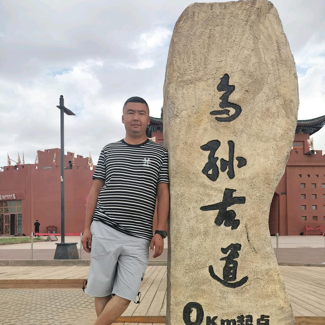吐尔洪