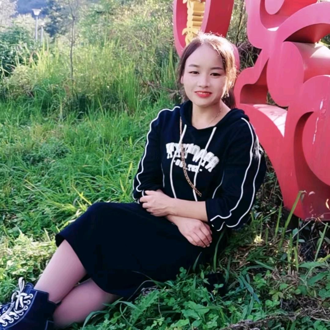 ღ星河不知意 ✨