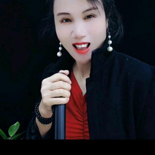 阳光雯雯姐