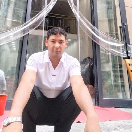 阿卜杜热合曼和田玉