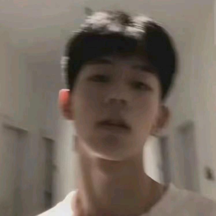 鸣的.